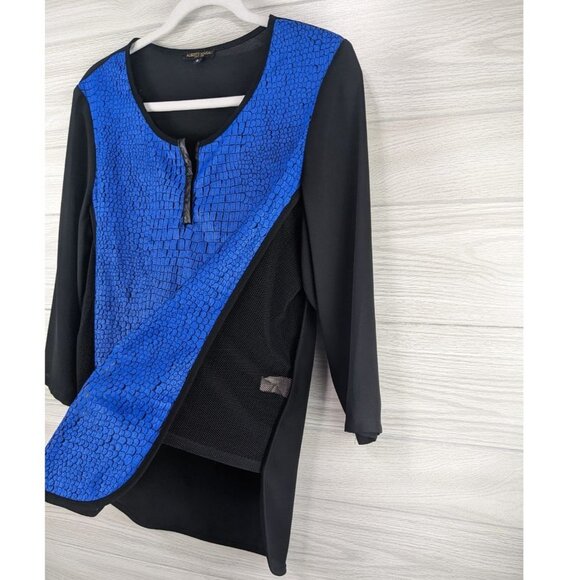 Alberto Makali Texture & Sheer Blue Blouse - Picture 2 of 5